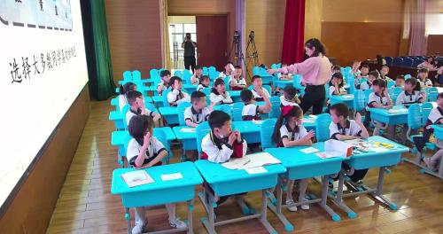 《数据的收集整理》人教版二上数学新课标展示课视频