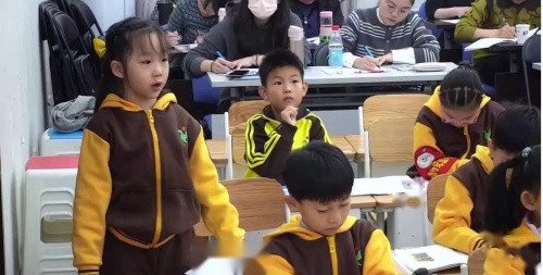 《比尾巴》部编版一上语文学科单元教学专题汇报课视频