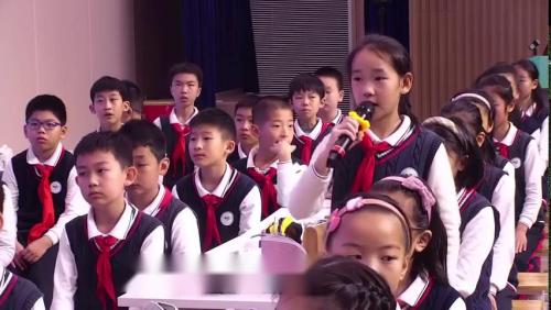 《通过表格来估测》人教版四上数学与信息技术融合展示课视频