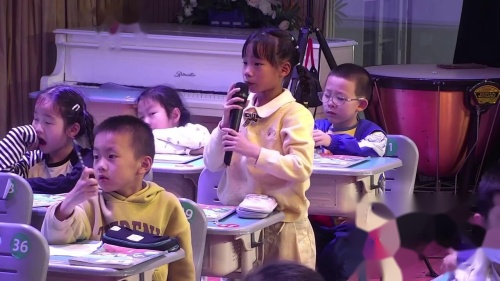 《10以内的解决问题》人教版一上数学再玩数学游戏 激发数学兴趣展示课视频