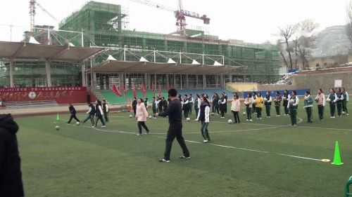 《足球踢球》2025体育人教版七年级优质课视频-甘肃省平凉市
