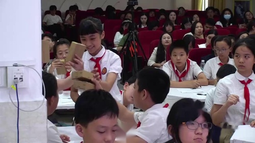 《包装的学问》人教版五下数学指向动手操作与数学语言表达的小学数学学科实践2025研讨课视频 -