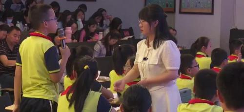 《少年身边的人和事——阿文进城整本书阅读推进课》部编版五下语文整本书阅读范式教学2025研讨课视频