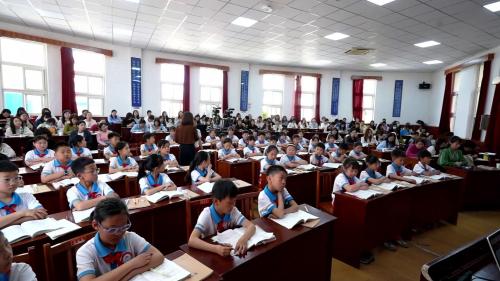 《黄继光》2025部编版四下语文聚焦新课标落实核心素养展示课视频