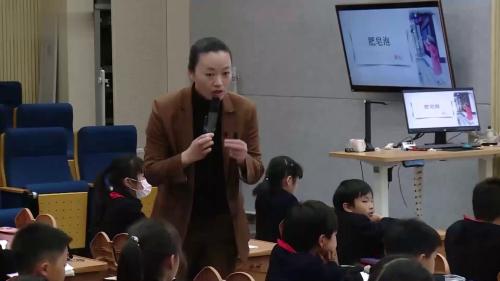 《肥皂泡》2025部编版语文三下新课标任务群示范课