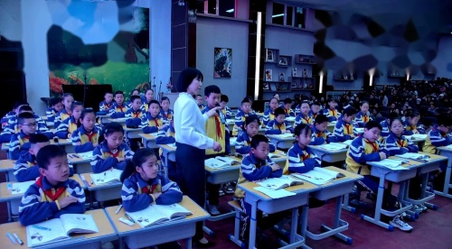 《人物描写一组》部编版五下语文2025研讨课视频