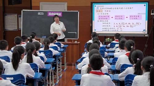 《最小公倍数》人教版五下数学优质课视频