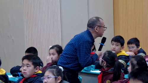 习作《国宝大熊猫》2025部编版语文三下新课标任务群示范课