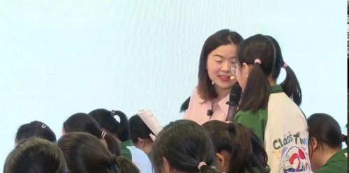 《山地回忆》部编版语文单元视域下的新增课文教学2025研讨课视频