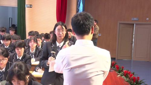 《中国建筑的特征》部编版高中语文公开课与教学点评-青年教师教学展示活动点评