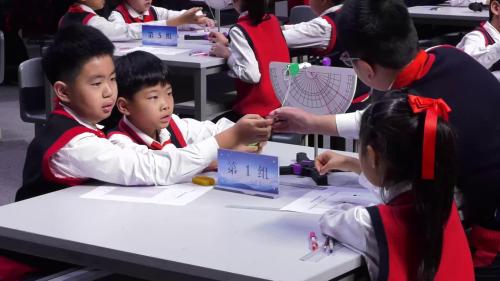 《摆的秘密》2025教科版小学科学五年级下册优质课展示活动-贵州