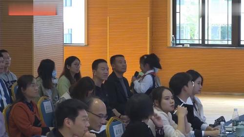 《辨认方向》2025人教版三下数学优课视频