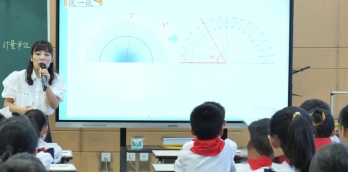 《角的度量》西师版四上数学落地核心素养专题2025研讨课视频-刘老师
