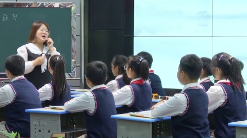 《桥》部编版六上语文-渭南市临渭区第三届“丰悦华彩”教学节活动语文展示课视频