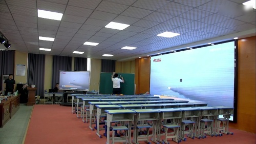 《用方向和距离确定位置》苏教版小学数学模拟课视频