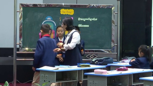 《How many 》2025冀教版三上第三届“丰悦华彩”教学节英语展示与交流活动课视频