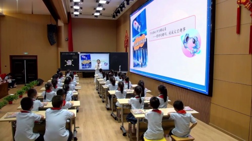 《太空生活趣事多》部编版二下2025年小学语文青年教师优质课竞赛