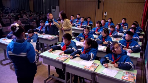 《介绍一种事物》部编版五上语文聚焦习作单元整体教学落实教学评一体化2025研讨课视