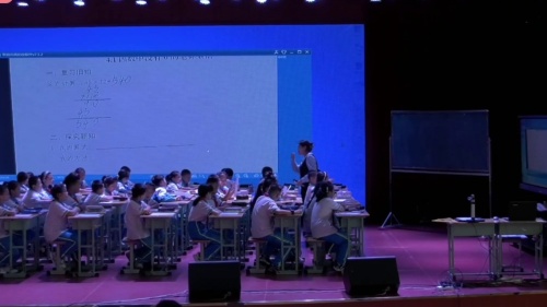 《三位数乘两位数笔算》2025人教版三上数学聚焦深度学习 提升数学核心素养展示课视频