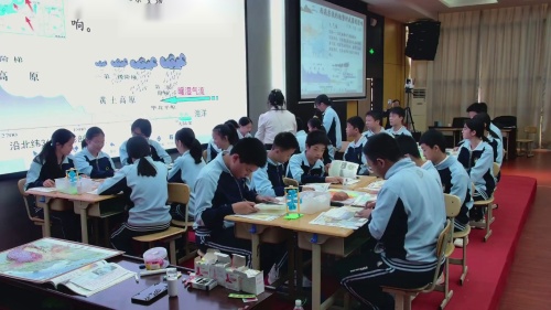 《中国的自然环境-地势与地形》粤新人教版八上地理2024江西省优课赛课视频