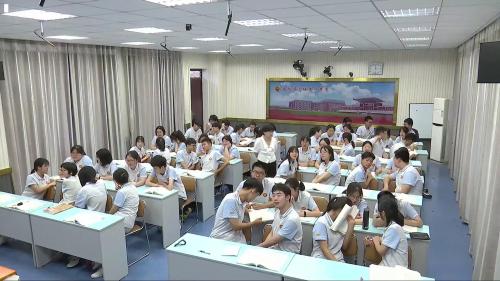 信息时代的家庭阅读方式——实践活动展示课-部编版高一语文必修下册优质课视频