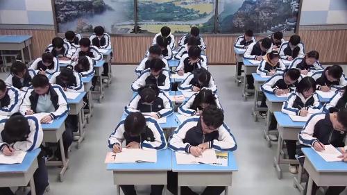 《长征胜利万岁》《大战中的插曲》群文阅读-部编版高二语文选择性必修上册优质课视频