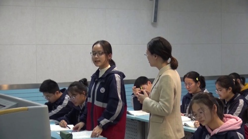 《一个消逝了的山村》与《秦腔》（1）联读-部编版高二语文选择性必修下册优质课视频