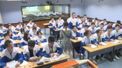 《走进西藏城乡景观，探索高原地域文化》人教版高一地理必修二公开课视频