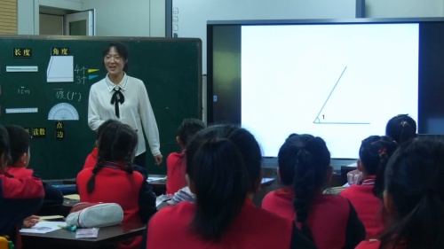 《角的度量》青岛版小学数学三年级下册智慧课堂优质课视频