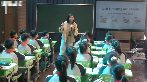 《Helping our parents 》人教版五下英语优质课视频