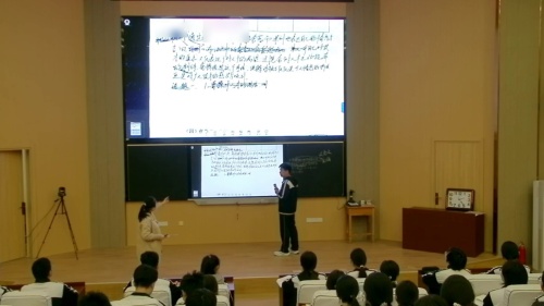 《品滴水之味，探沧海之深——学写文学短评》部编版高中语文2024青年教师教学大赛视频