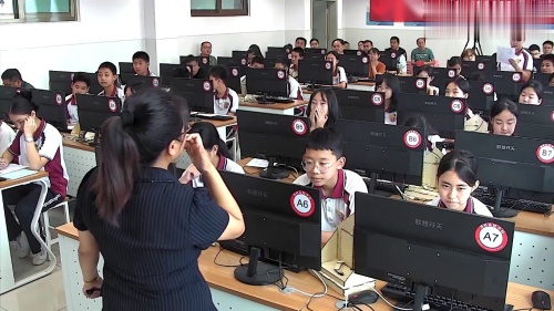 《人工智能及其应用》初中信息科技2025”滨州好课“展示课视频