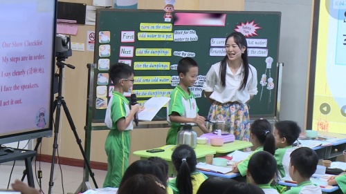 《Unit 3 Period 2 How to cook dumplings 》教科版四上英语2025年1+3主题式融合大教研研讨课视频