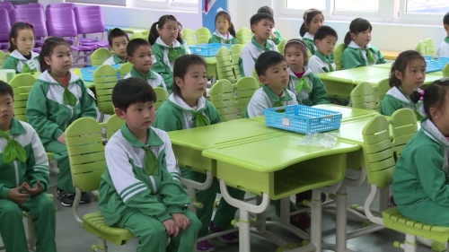 部编版道法一年级上册-高老师《快乐过新年》优质课教学视频