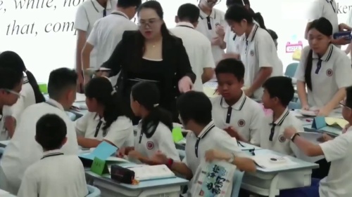 《Unit 3 Same or Different Section A 2a-2e 》新人教八上英语新教材实践培训2025课堂实录视频