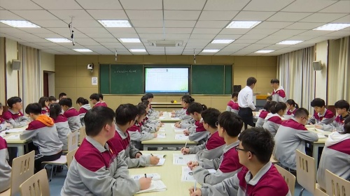 《弹性碰撞和非弹性碰撞》人教版高中物理选择性必修一新课标新教材优质课展示视频