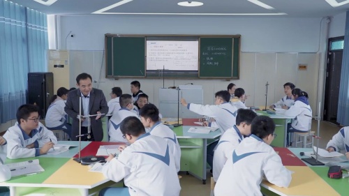 《简谐运动的描述》人教版高中物理选择性必修一2024新课标新教材优质课竞赛展示视频