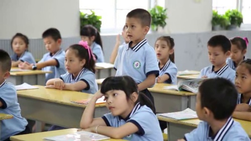 部编版道法一年级上册-史老师《拉拉手-交朋友》优质课教学视频