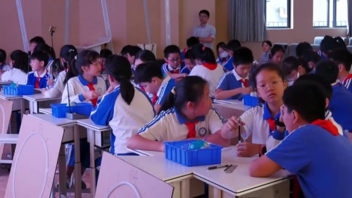 《影长的四季变化》教科版六上基于大观念·大单元课程设计理论的科学学科小初衔接教学实践探索课视频