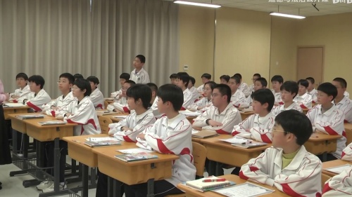 《依法履行义务》部编版道德与法治八下2025名师公开课视频