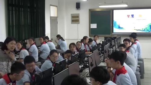 《智慧物联》（初中）智启2025,泰州初中 陈香琴