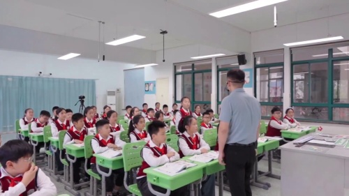 《Unit 4 What we wear 》译林版四上英语2025“名师空中课堂•教学新时空“专题教研活动视频