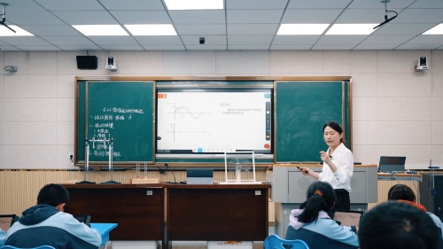 《简谐运动的描述》人教版高中物理选择性必修一2024新课标新教材优质课竞赛展示视频