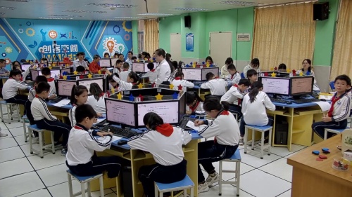 《守望非遗——数据价值点亮即将想灭的星光》小学信息科技2025新课标新教材研讨课视频