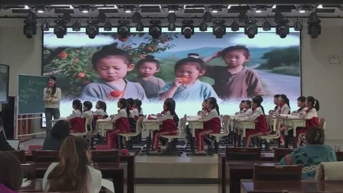 《王戎不取道旁李》部编版四上语文2025单元统整视域下的读写共生新课标小学语文习作与阅读教学深度研修探讨课视频